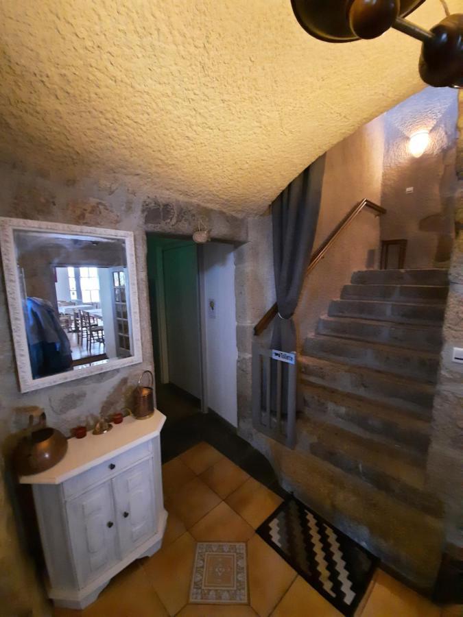 Le Relais De Sully Couette-café *